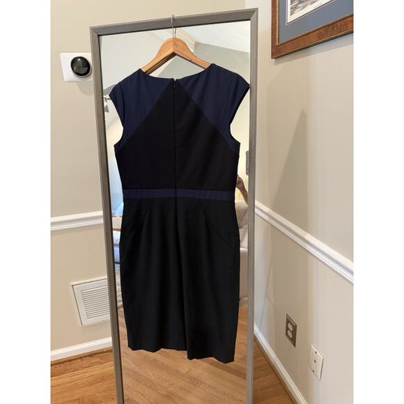 Antonio Melani Navy Black Colorblock Sheath Dress Size 10 Classic Career Chic - Picture 4 of 5